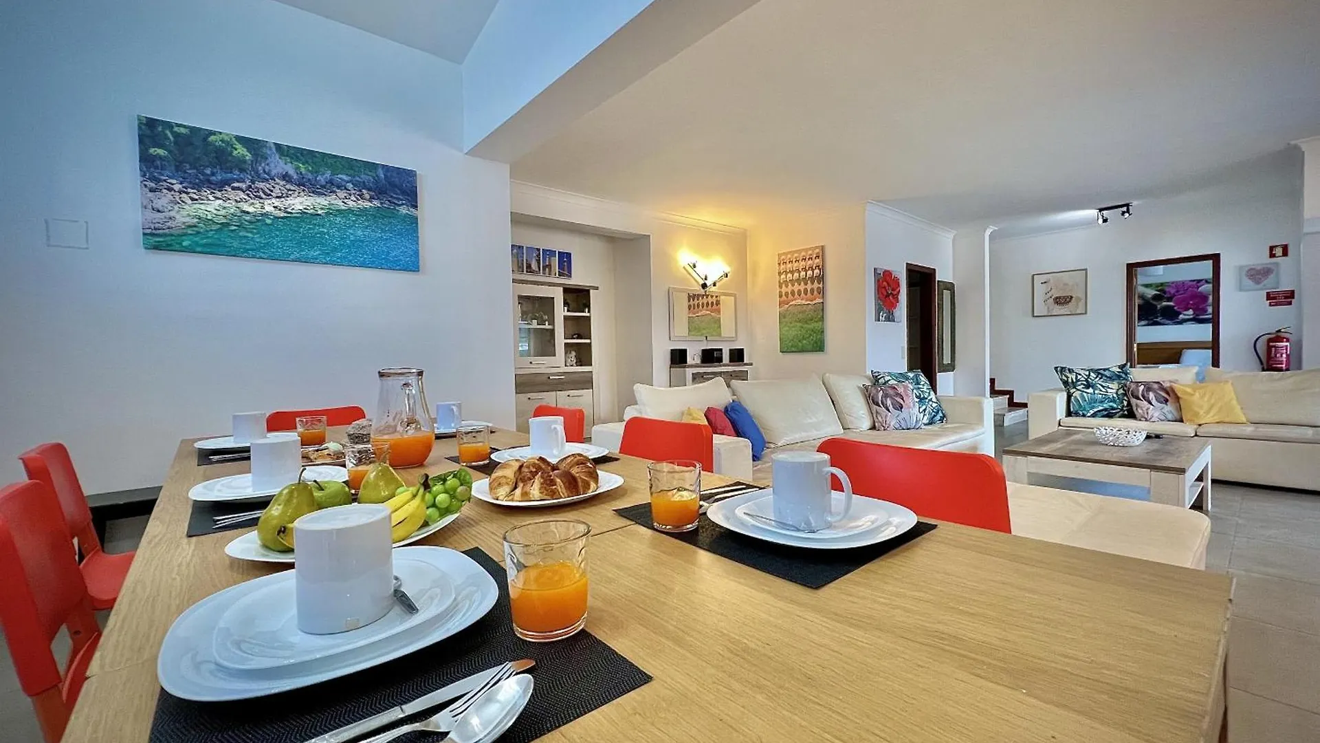 Albufeira Summer Villa 2 With Pool By Homing Portugal