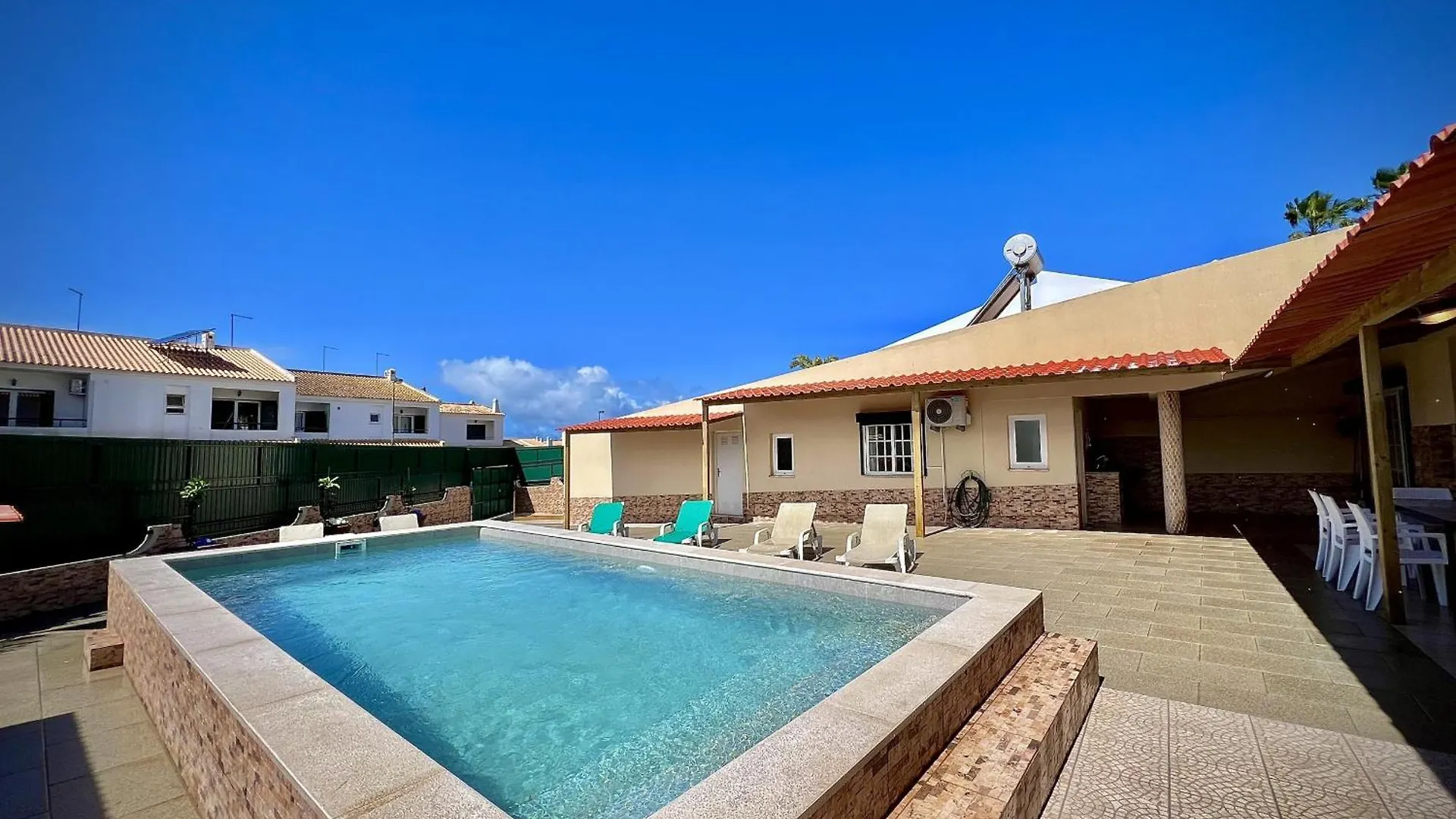 Albufeira Summer Villa 2 With Pool By Homing location